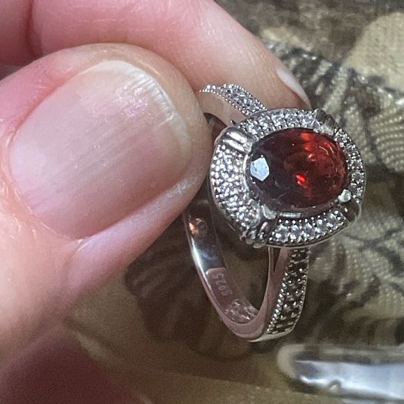 Garnet ring - Picture 8 of 9